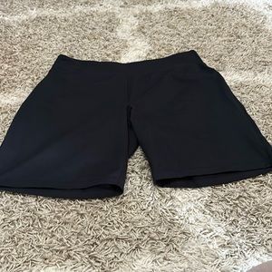 Like new lands end 1X stretchy short.